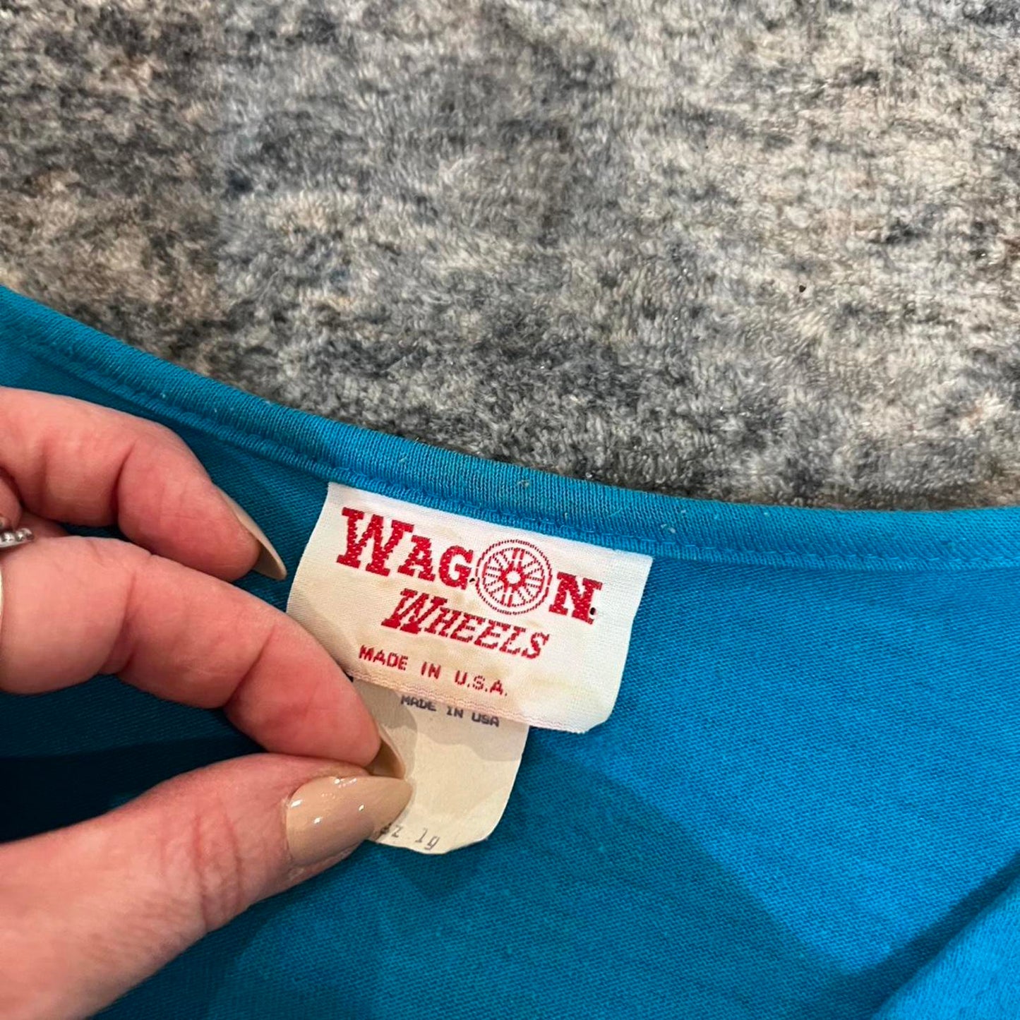 Title: Vintage 80s Western Fringe Top • Wagon Wheels USA