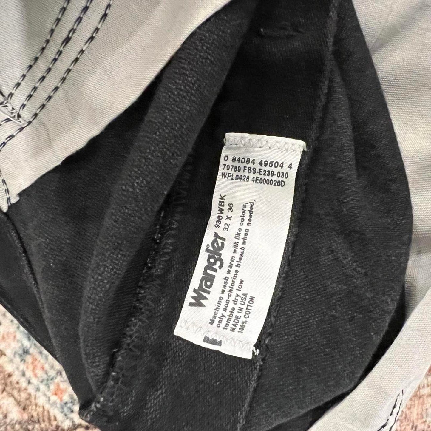 Vintage Wrangler Black Jeans — Straight Leg / Made in USA