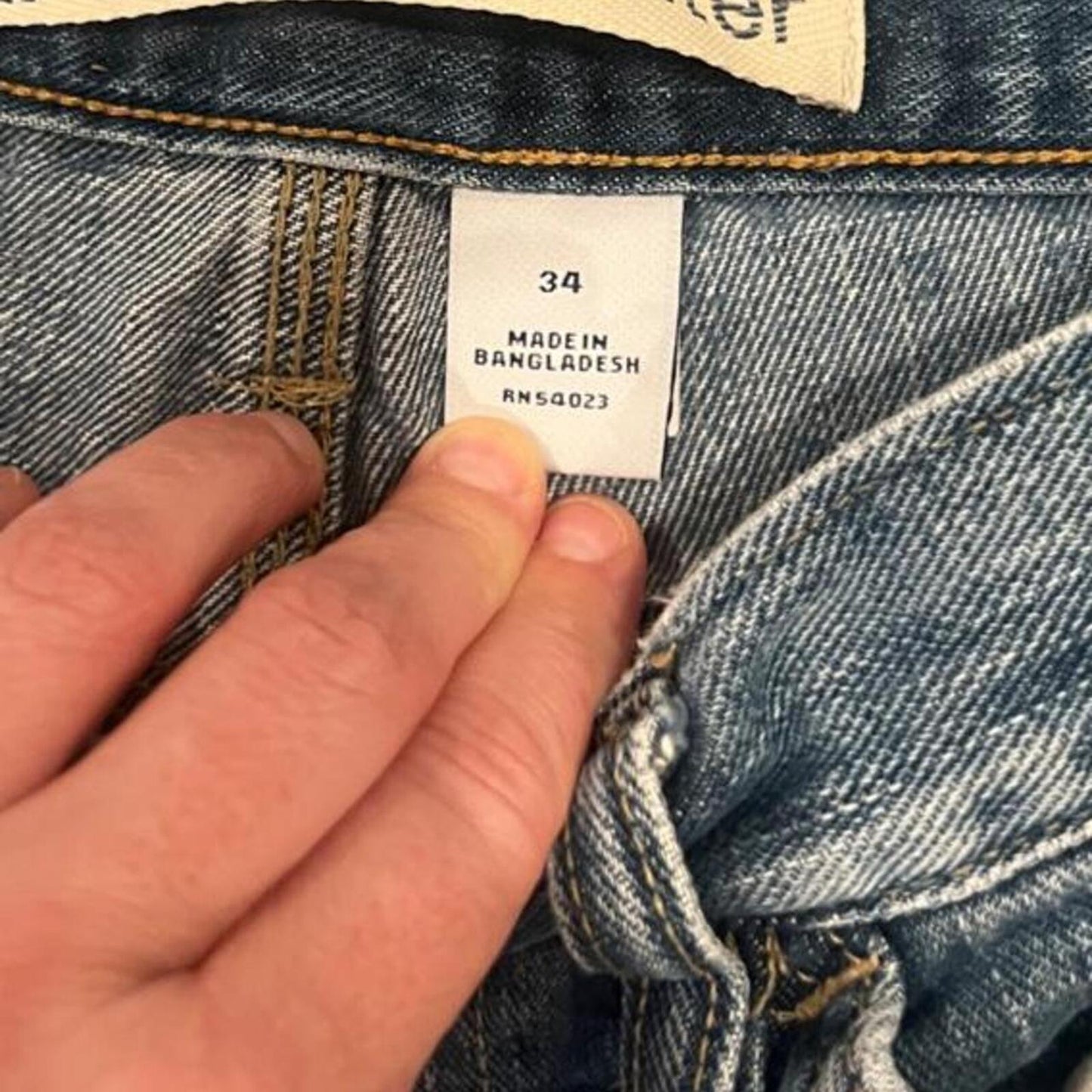 Gap Carpenter Denim Jorts Size 34
