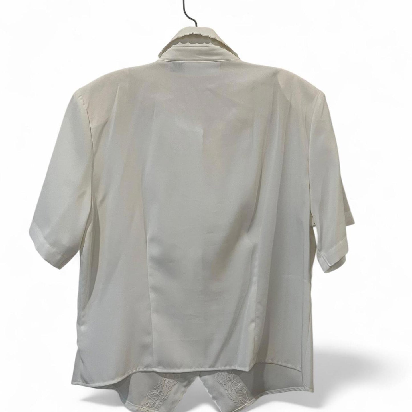 Vintage White Embroidered Blouse