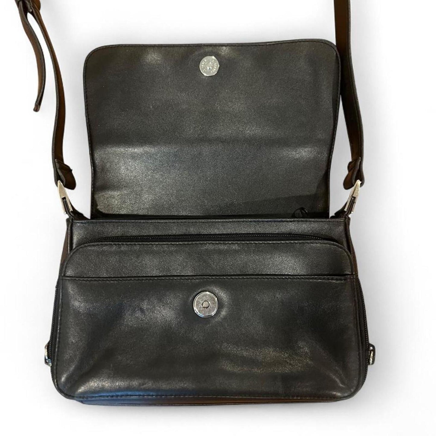 Vintage Worthington Black Leather Shoulder Bag