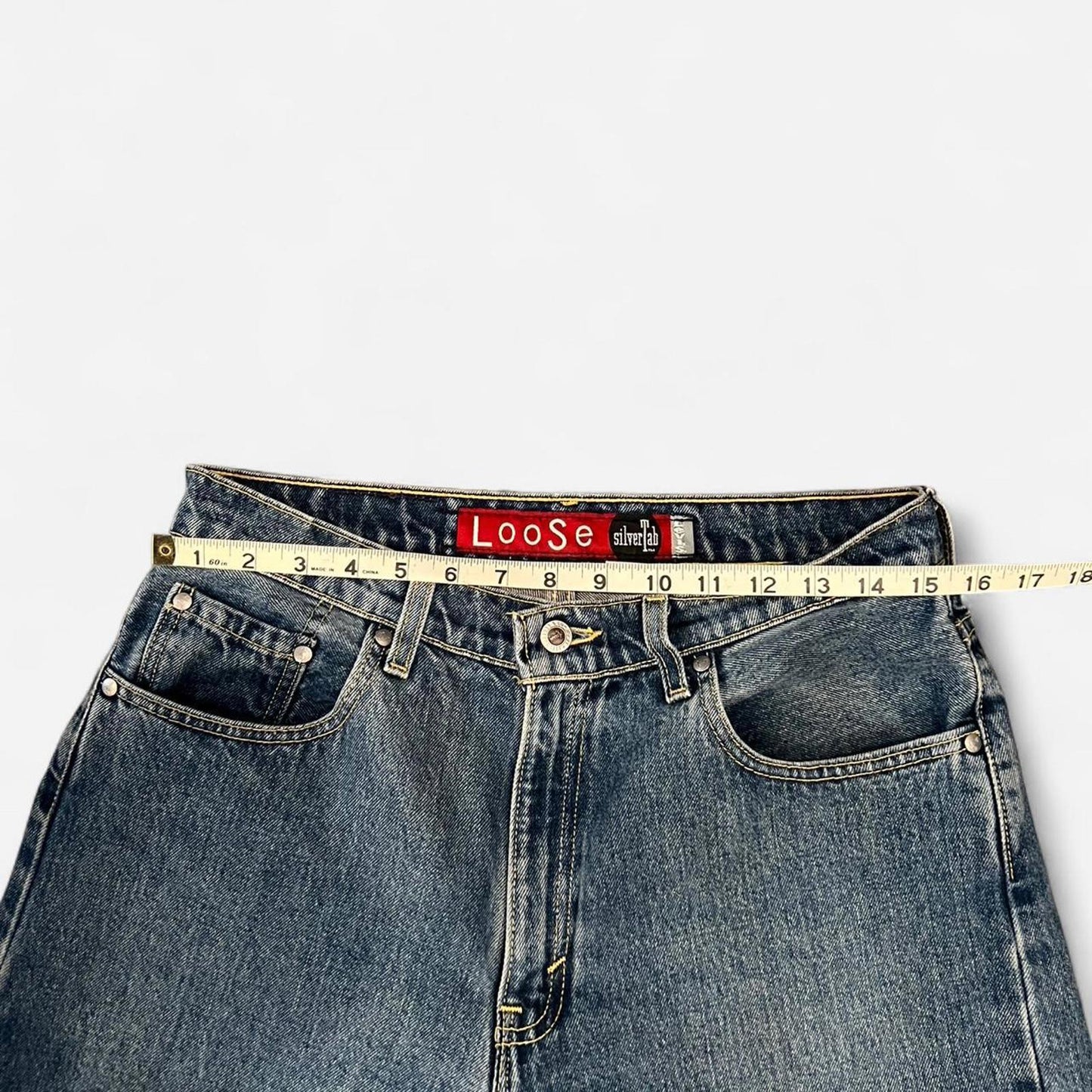 Vintage Levi’s SilverTab Loose Jeans Medium Wash