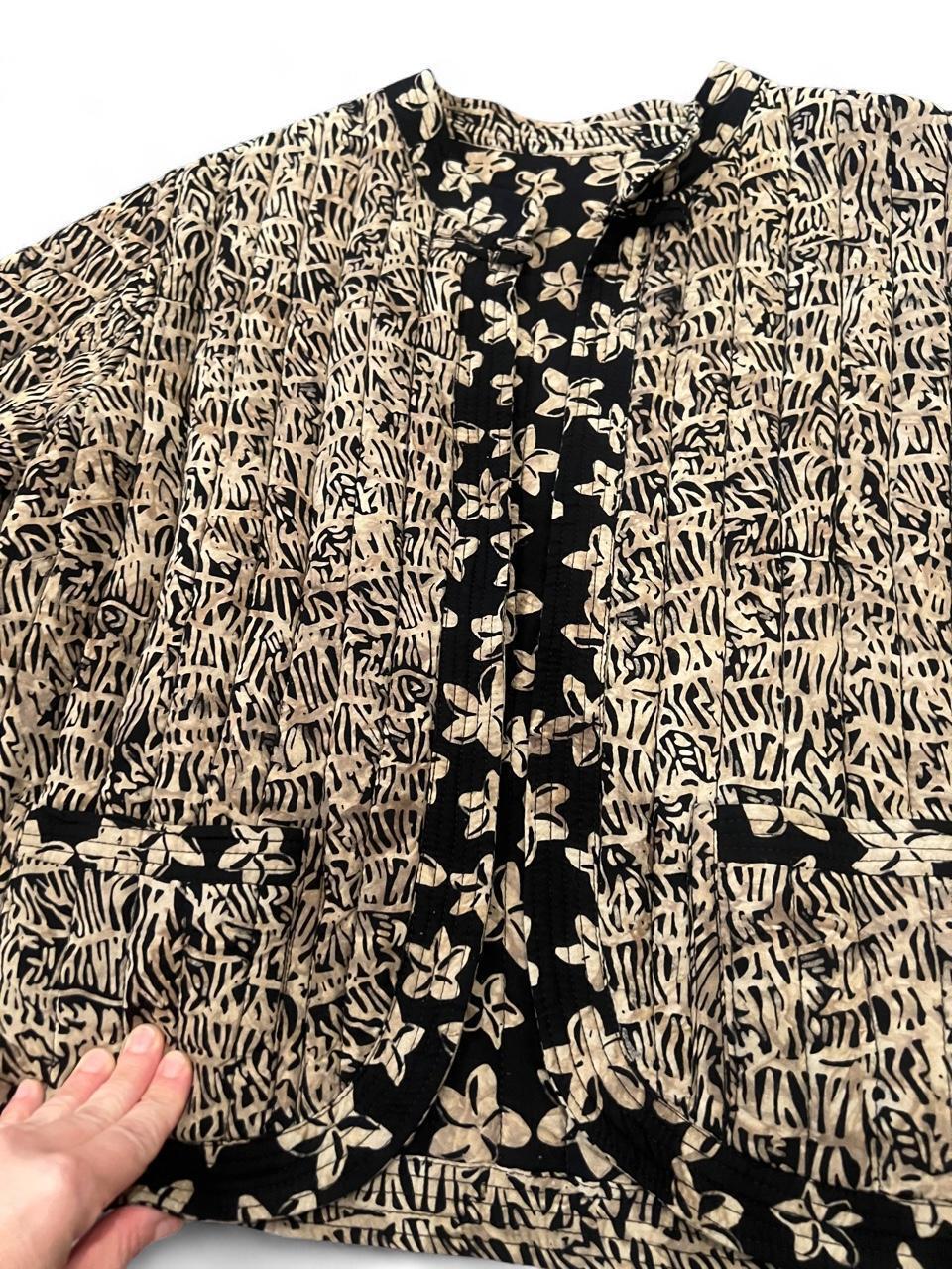 Vintage Reversible Quilted Jacket Floral Batik Lightweight