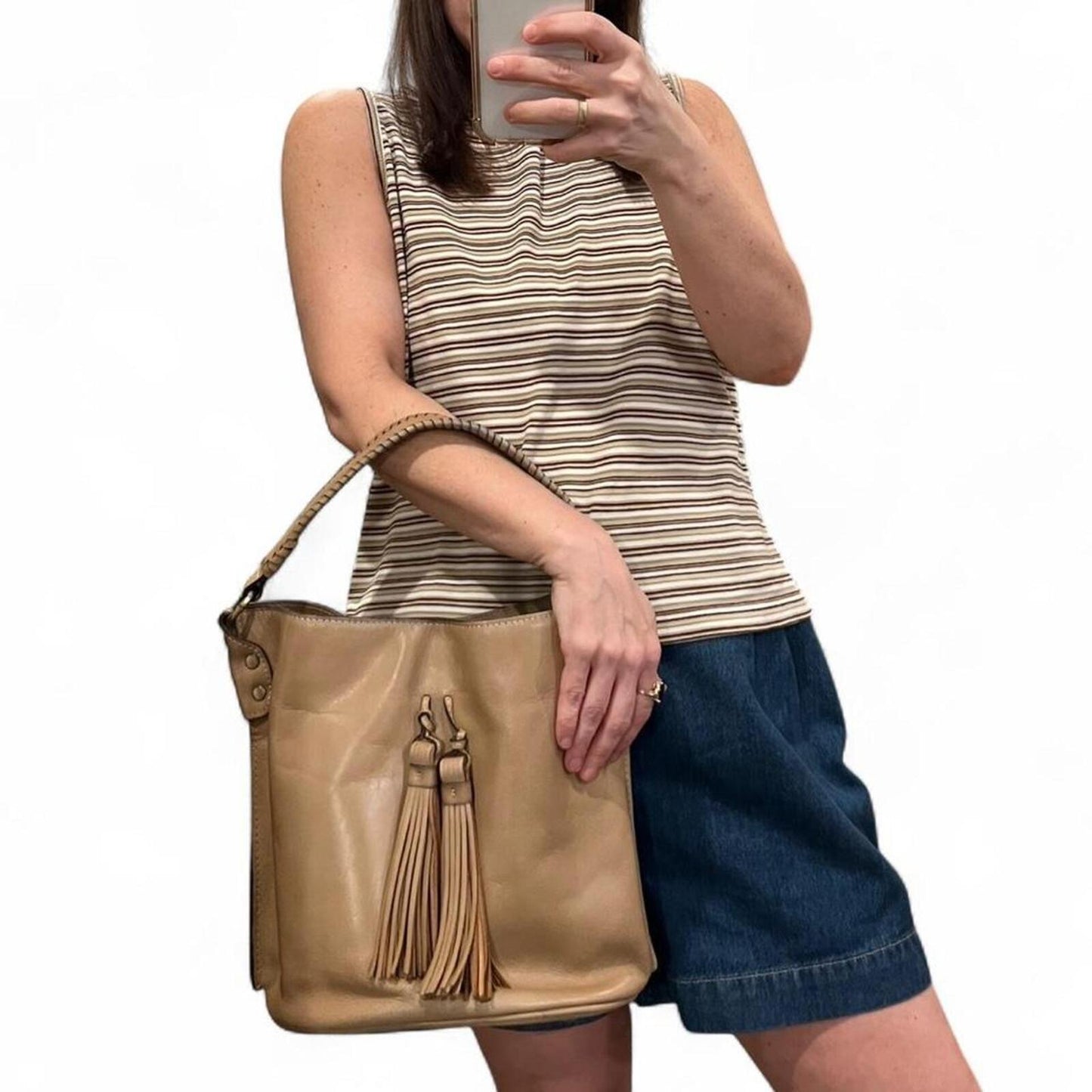 Vintage Y2K Tan Leather Tassel Shoulder Bucket Bag