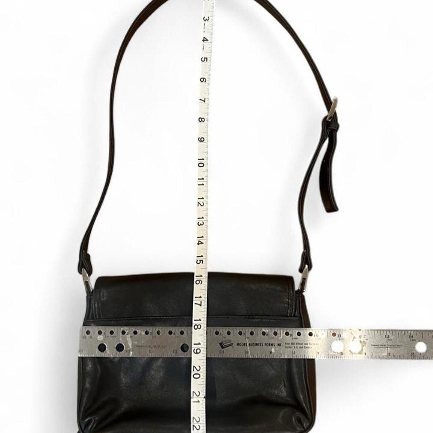 Vintage Worthington Black Leather Shoulder Bag