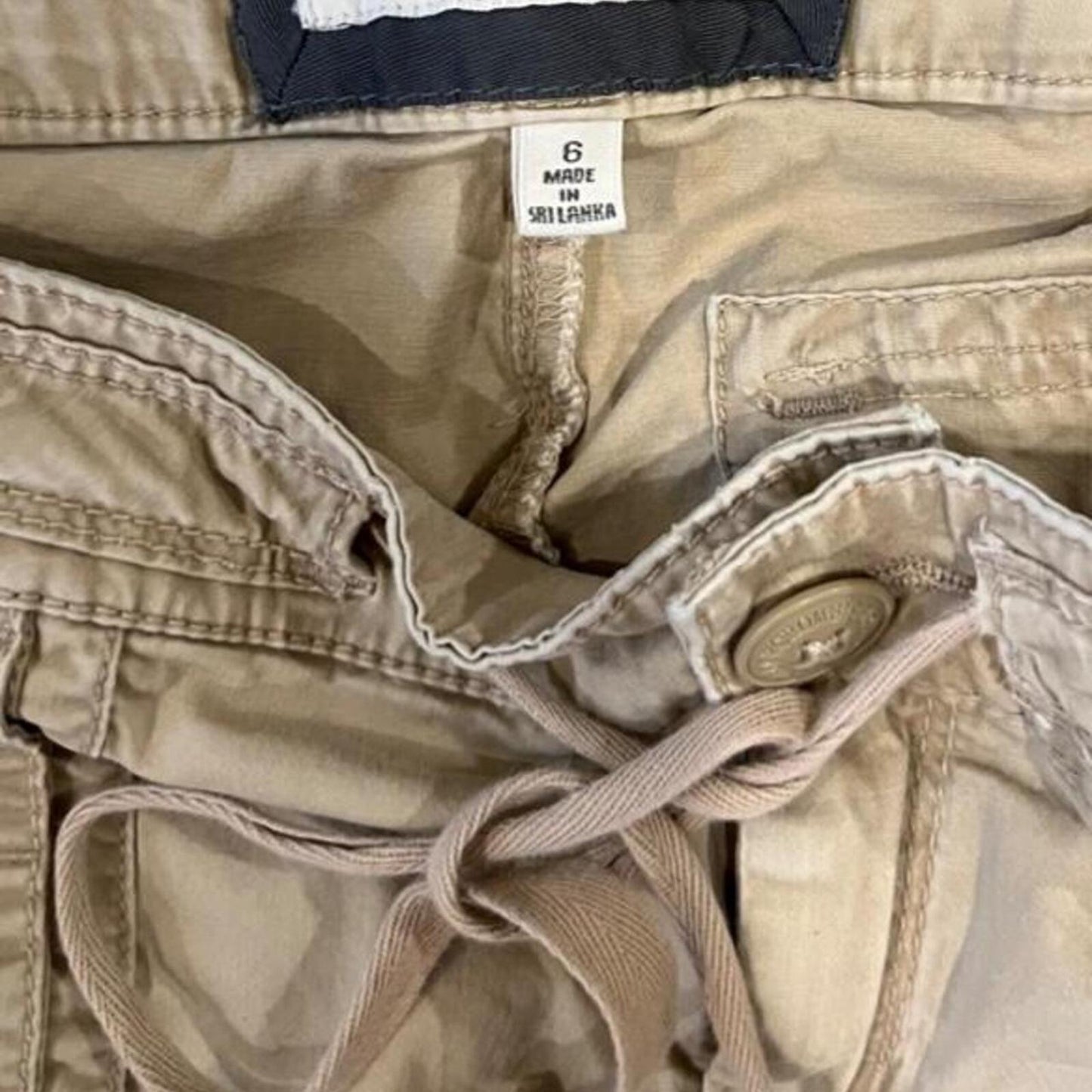 Y2K Abercrombie & Fitch Capri Cargo Pants Beige Utility Cropped Size 6